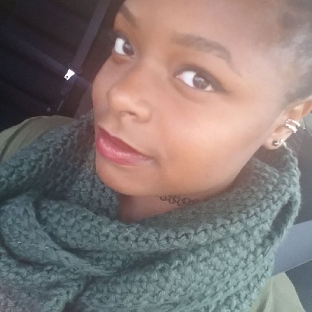 Meet your Posher, Arielle